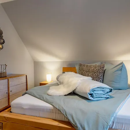 Apartment Huenzinger Dorfschmiede *